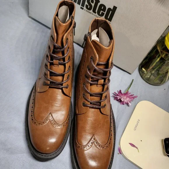 Kenneth Cole Lace-up Unlisted Boots with Zipper- Pebble Leather Size 9.5M